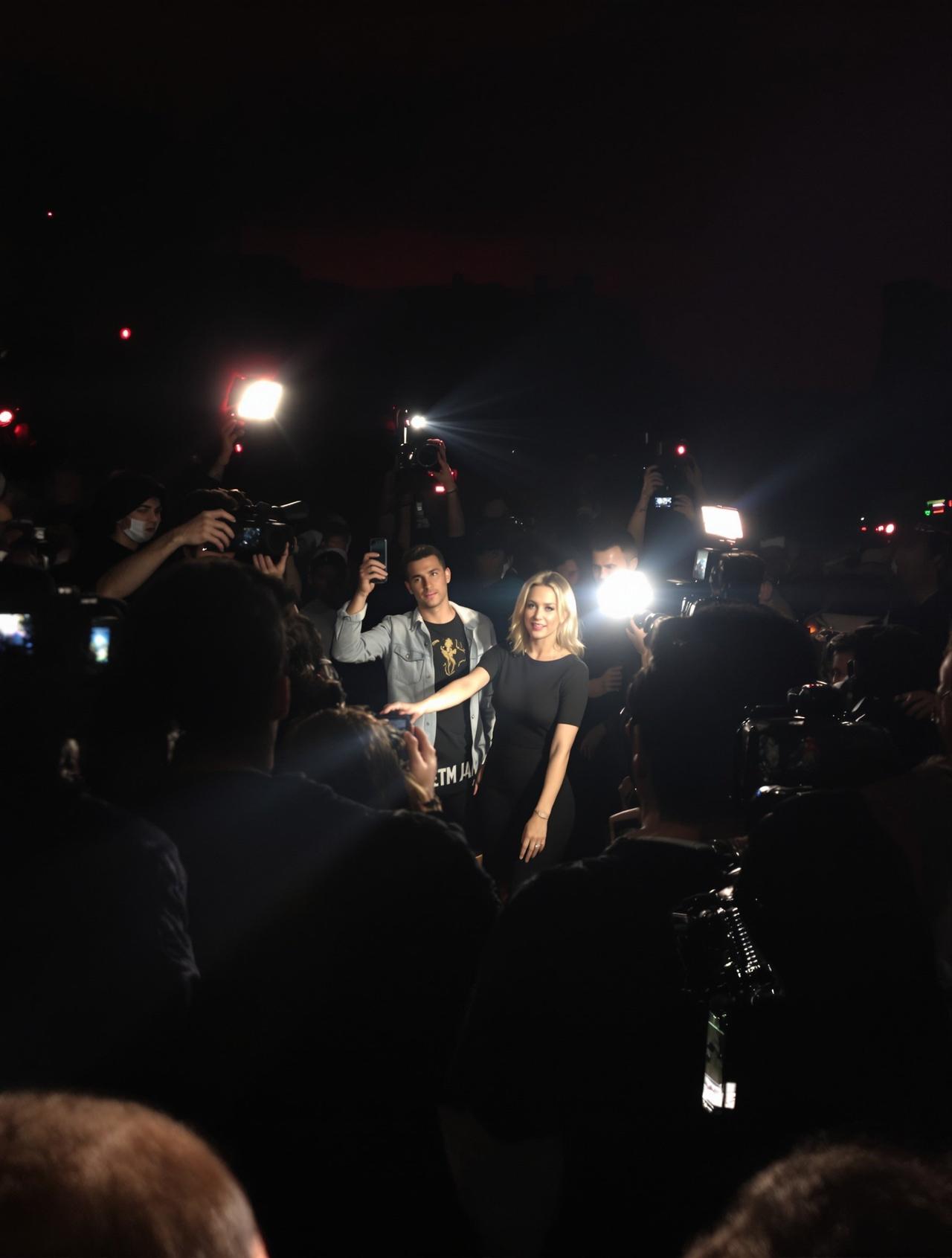 88吃瓜天堂-深夜约会现场曝光-出轨瓜精选图片